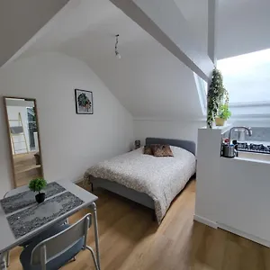 https://charmante-maison-idealement-situee.brusselshotelsbook.com
